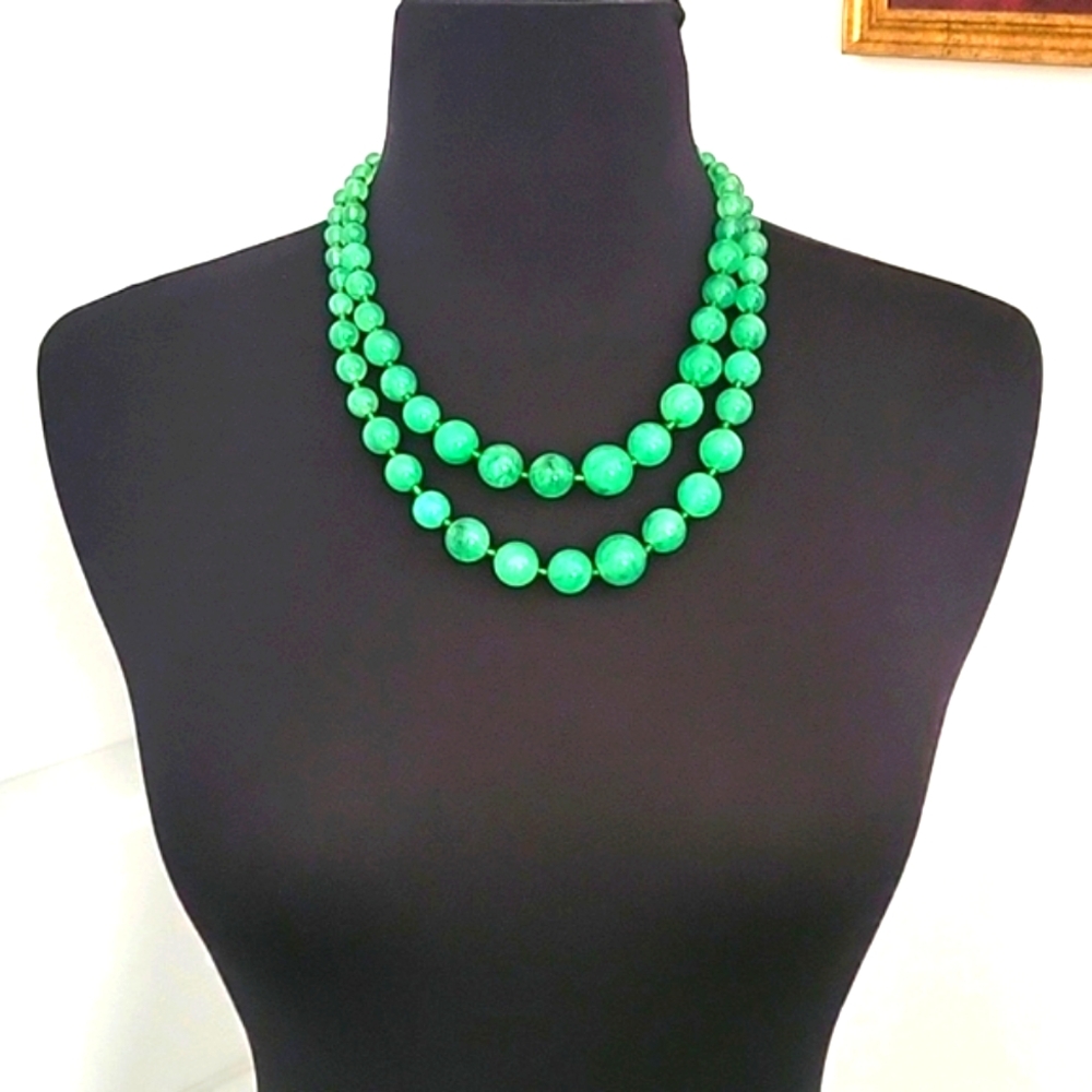 💚 Beautiful Green Double Layer Beaded  Necklace 💚
